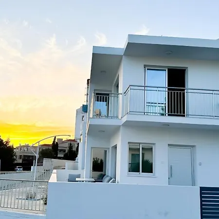 Vacation Mode Apartment *