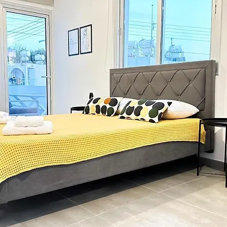 Vacation Mode Apartment